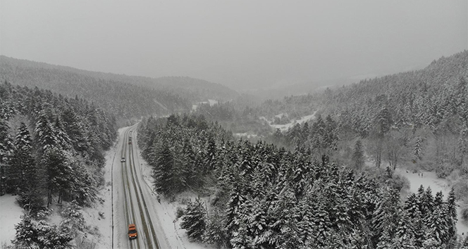 Karabük-Bartın yolunda kar yağışı