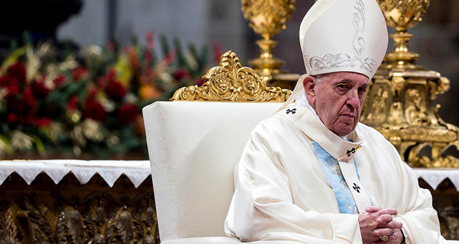 Papa skandal hareketi için özür diledi