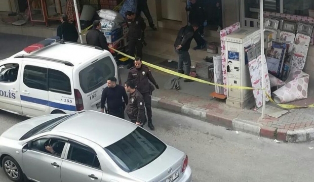 İzmir’de iş yerine ateş açıldı: 1 ölü