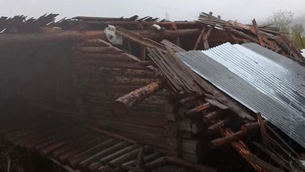 Artvin ve Ardahan’da fırtına büyük hasara yol açtı