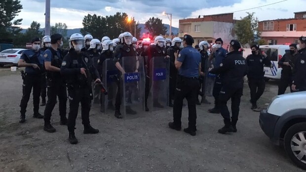 Bursa’da silahlı çatışma; 1 polis memuru şehit oldu 5 kişi yaralandı