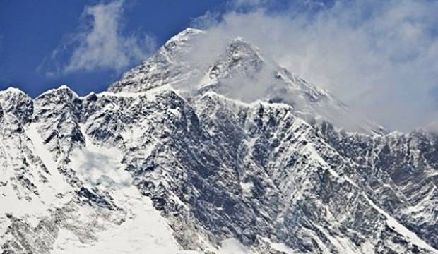 Çinliler Everest Dağı’nın yüksekliğini yeniden ölçecek