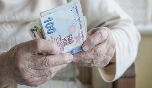 Emeklilerden ‘intibak’ ve ‘katkı payı muafiyeti’ talebi