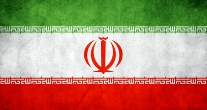 İran donanması yanlışlıkla kendi gemisini vurdu