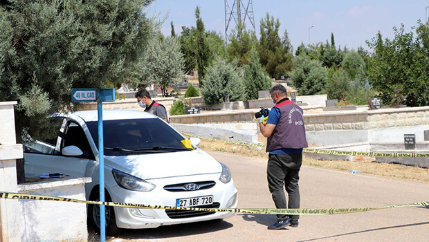 Gaziantep’te mezarlıkta silahlı kavga: 3 yaralı, 3 gözaltı