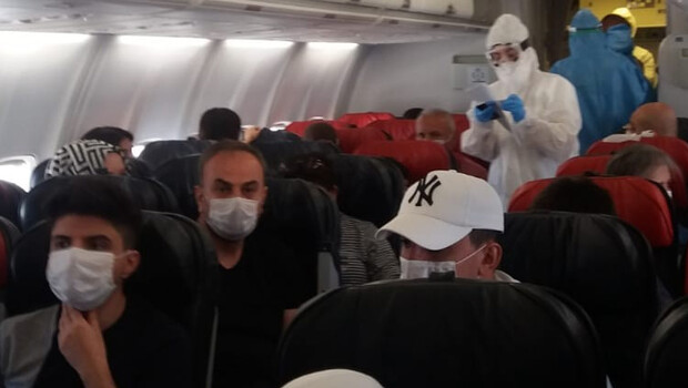 Uçakta koronavirüs paniği! Diyarbakır’dan Ankara’ya gidiyorlardı…