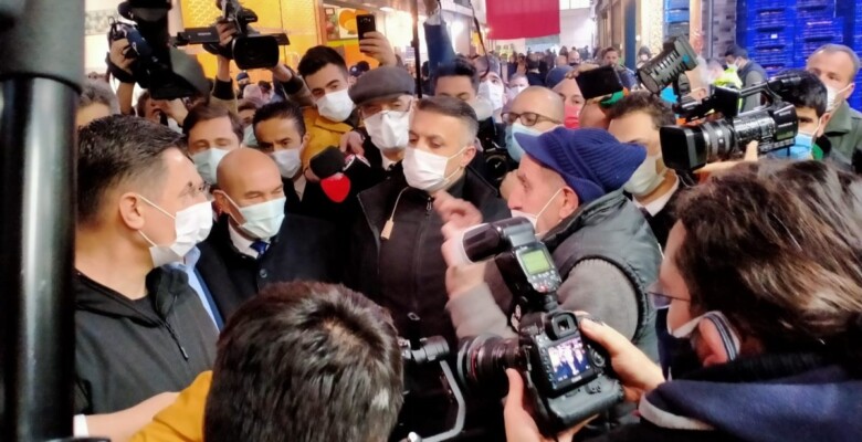 İzmir’de Kemal Kılıçdaroğlu’na bozuk yol tepkisi