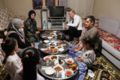 Cumhurbaşkanı Erdoğan bir vatandaşın evinde iftar yaptı