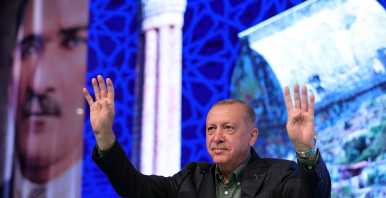 Erdoğan: Bırakın gidenler gitsin, hiç umursamayın
