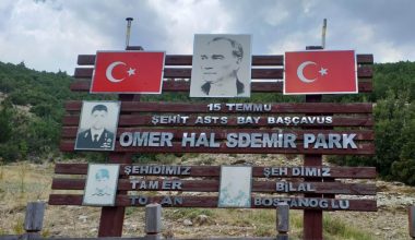 Antalya’da Şehit Ömer Halisdemir Parkı’nda Türk bayrağına ateş açtılar