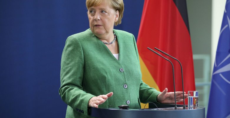 Yunan gazetelerinden Merkel’e: Unutmadık bize 322 milyar borçlusunuz