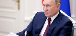 Putin: ‘2024’teki seçimlere adaylık konusunda henüz karar vermedim’