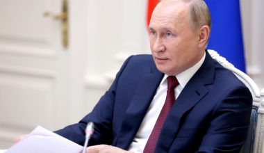 Putin: ‘2024’teki seçimlere adaylık konusunda henüz karar vermedim’